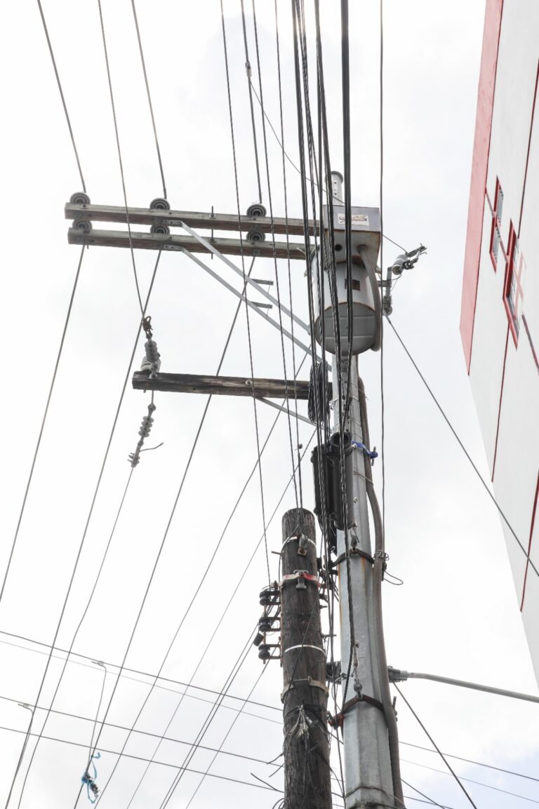 Tribunal condena a empresario que cometió fraude eléctrico a pagar más de RD$47 millones