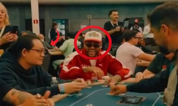 El futbolista brasileño Neymar salió al frente a las criticas que le hicieron por participar en un torneo de póquer