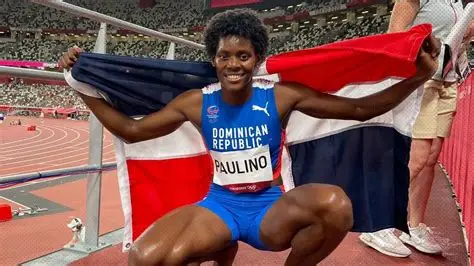 ¡Otra victoria más! Marileidy Paulino conquista su cuarto triunfo seguido en Liga Diamante en Londres