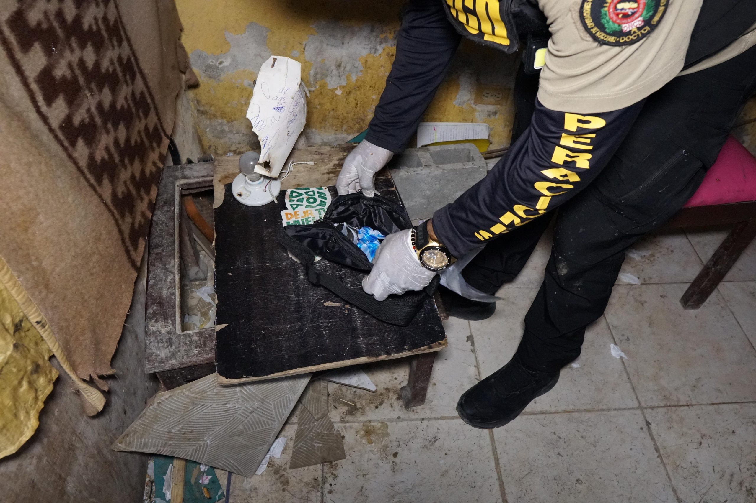 DNCD y Ministerio Público realizan operativo contra el microtráfico en los sectores de Guaricanos y Villa Mella