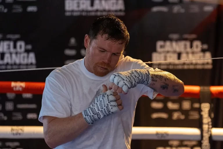El Combate entre Saul Canelo Álvarez y Christian Mbilli por el título mundial de las 168 libras fue pospuesto para el mes de octubre
