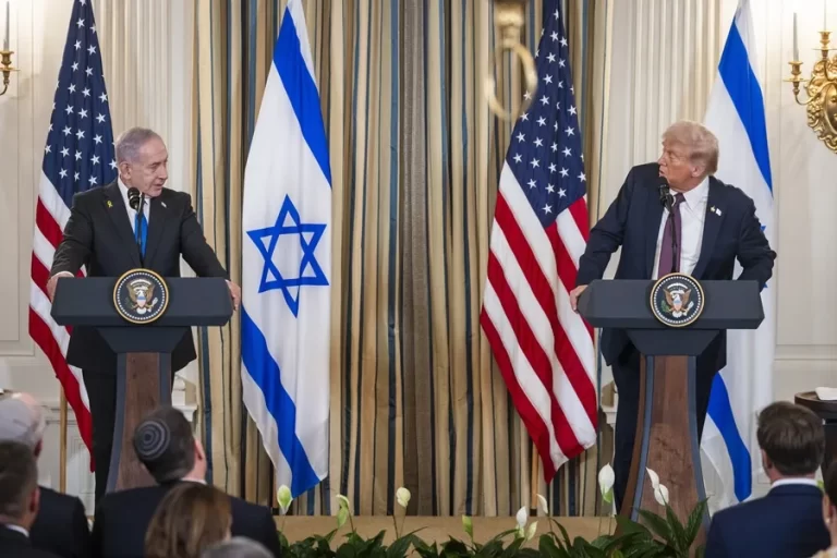 Trump califica de «muy buena» su reunión con Netanyahu y congresistas de Estados Unidos