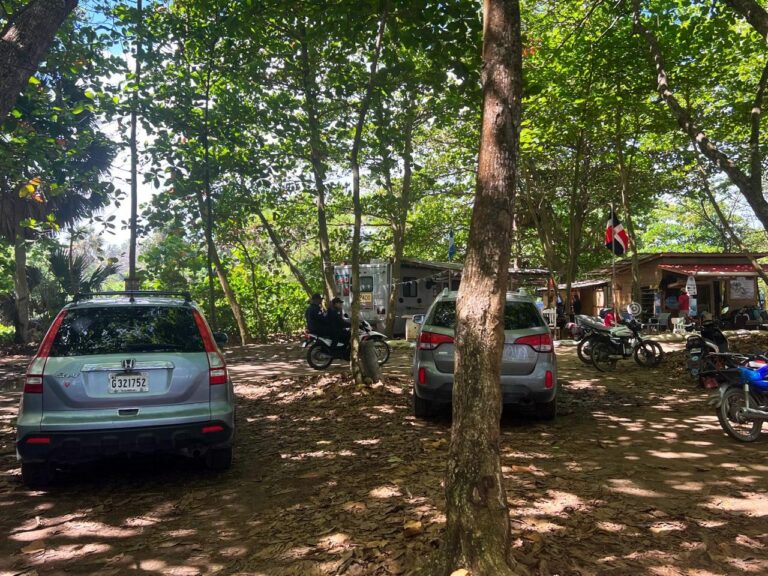 Medio Ambiente respalda reclamo para frenar tránsito de vehículos en Playa Encuentro