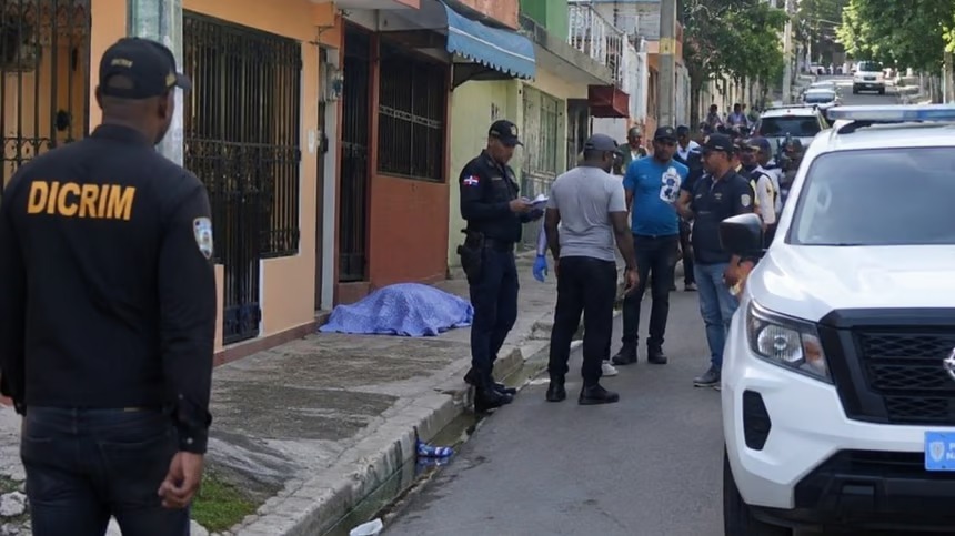 Hombre mata a golpes pareja en Villa Mella