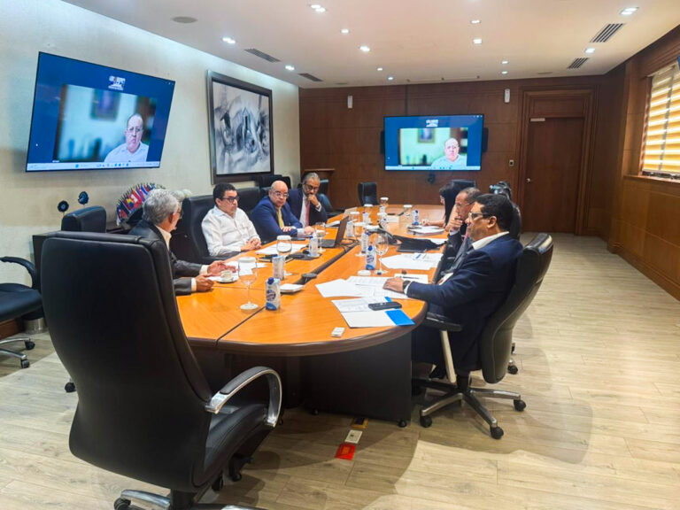 Comisión define protocolo para cumplir ley que obliga pago de deudas a contratistas del Estado