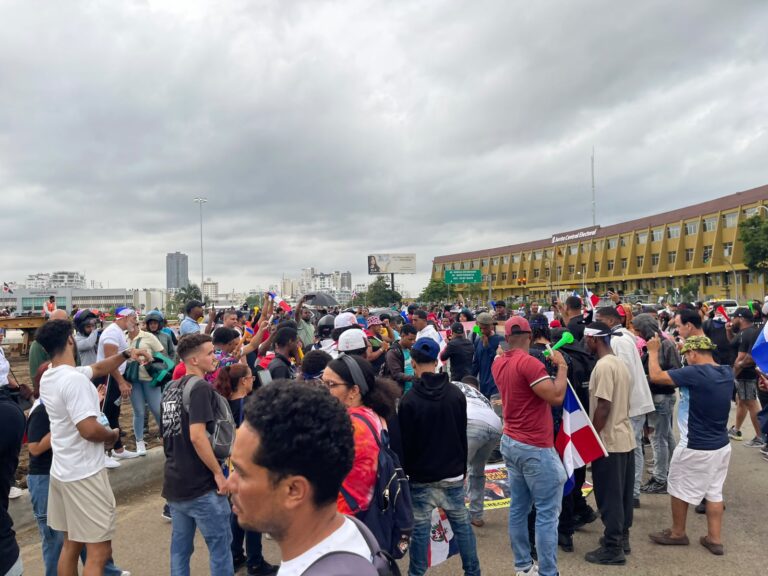 Protesta en Plaza de la Bandera contra Ley Mordaza