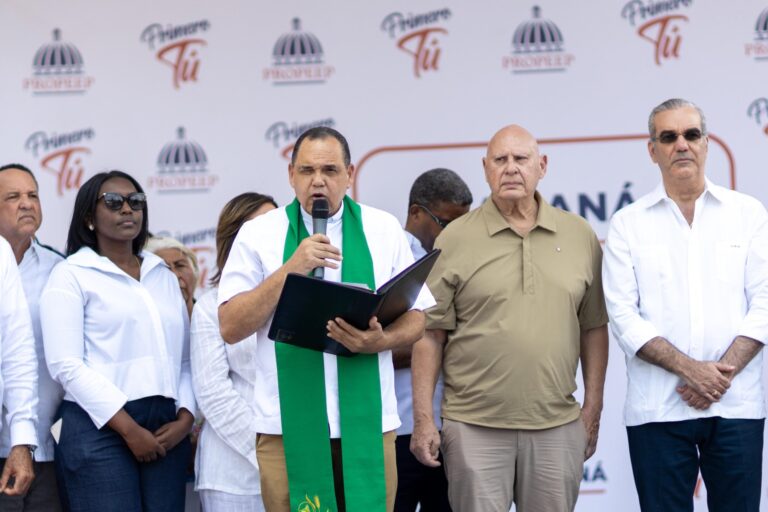 Presidente Abinader resalta transformación de Samaná con nuevas obras e infraestructura