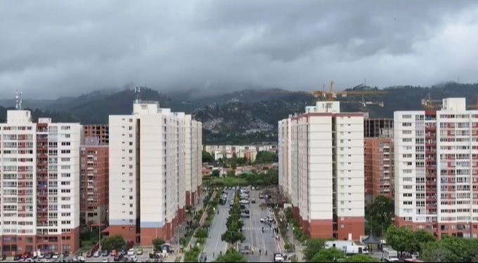 Venezuela entrega las primeras viviendas a familias afectadas por los terremotos de junio