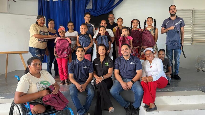 Grupo Miguel Moreta fortalece la educación con entrega de útiles en Bonao