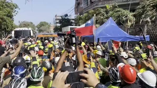 Milagro en Venezuela: rescatan sobreviviente