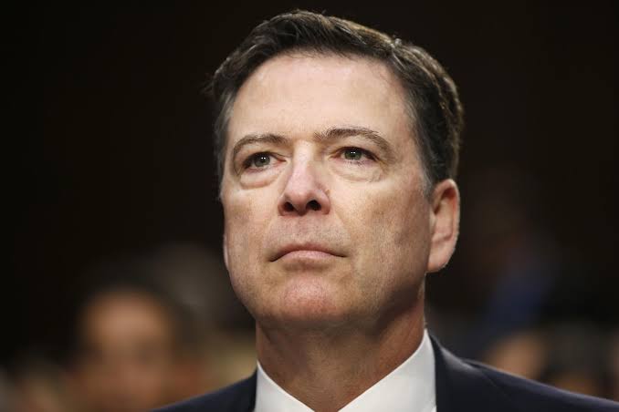 James Comey pide desestimar imputación por foto en Instagram interpretada como amenaza a Trump