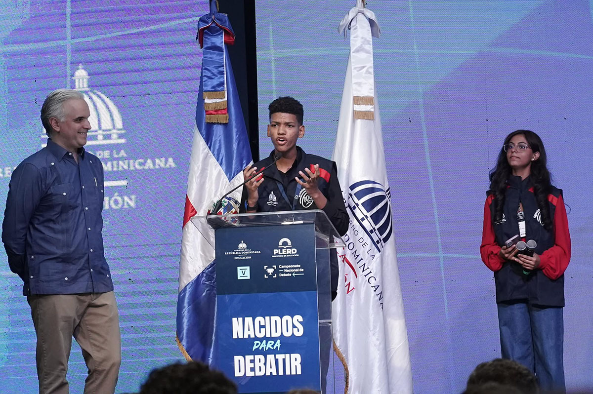 De Camps destaca el debate escolar como herramienta para formar ciudadanos críticos