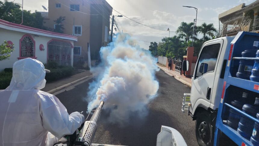 Salud Pública intensifica fumigación en La Romana para ganarle la batalla al dengue