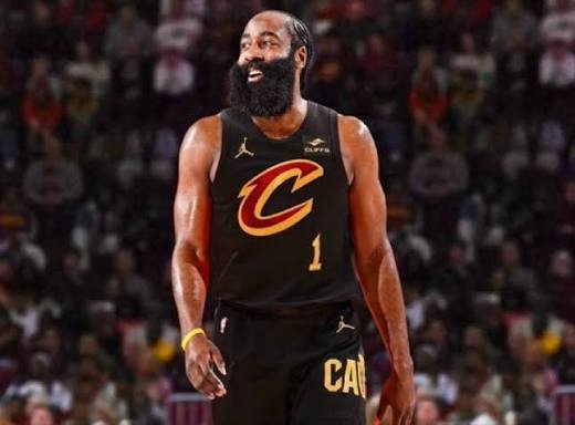 Desestiman cargos relacionados con el porte de arma contra el jugador de baloncesto James Harden de Cleveland Cavaliers