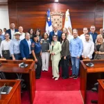 Ayuntamiento de Santiago reconoce a médicos graduados de la UASD en 1982 por sus 44 años de trayectoria