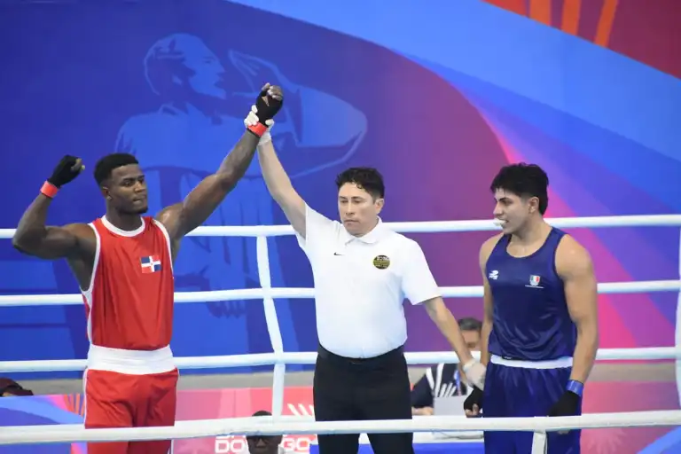 Los dominicanos Junior Alcántara y Cristian Pinales aseguraron medalla de bronce en el torneo de boxeo de los Juegos Centroamericanos y del Caribe 2026
