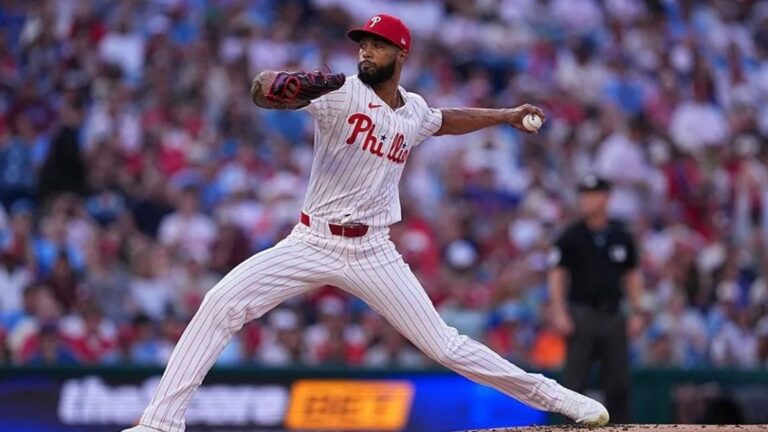 El dominicano Cristopher Sánchez se convitió en el primer lanzador que gana 16 juegos en la presente temporada de Grandes Ligas