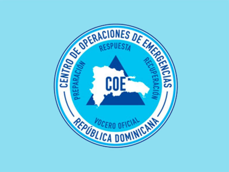 Nueve provincias en alerta verde por onda tropical