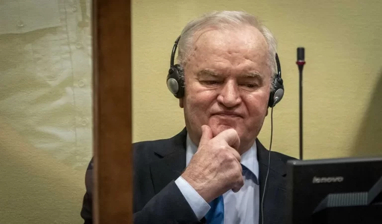 Fallece el excomandante serbobosnio Ratko Mladic, condenado por el genocidio de Srebrenica en Bosnia