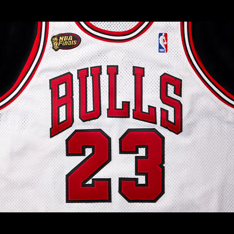 Una de las camisetas más emblemáticas de la carrera de Michael Jordan podría costar sobre los 10 millones de dólares