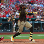 Fernando Tatis Jr. fue escogido como el "Jugador de la Semana" en la Liga Nacional y también ganó el premio "Jugada de la Semana"