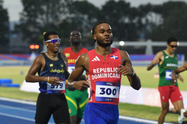 El dominicano Gabriel Moronta sorprendió y ganó la medalla de oro en los 400 metros planos de los Juegos Centroamericanos y del Caribe 2026
