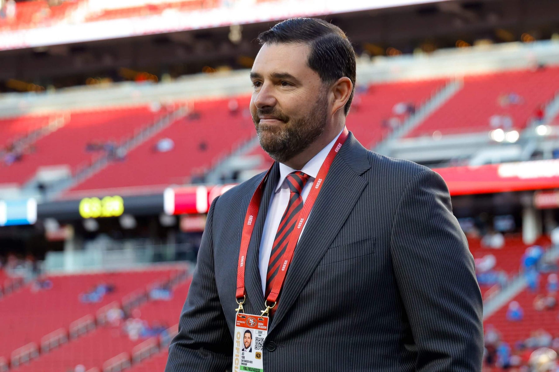 Apresan al propietario del equipo de la NFL 49ers de San Francisco por alteración del orden público y posesión de herramientas delictivas