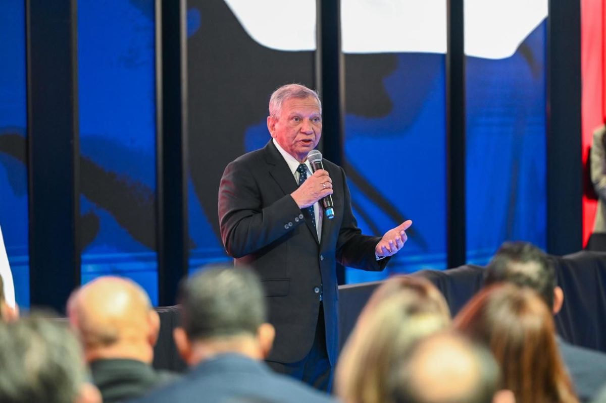 El presidente ejecutivo de Banreservas Leonardo Aguilera, felicitó a los atletas dominicanos por su histórica actuación en los XXV Juegos Centroamericanos y del Caribe Santo Domingo 2026