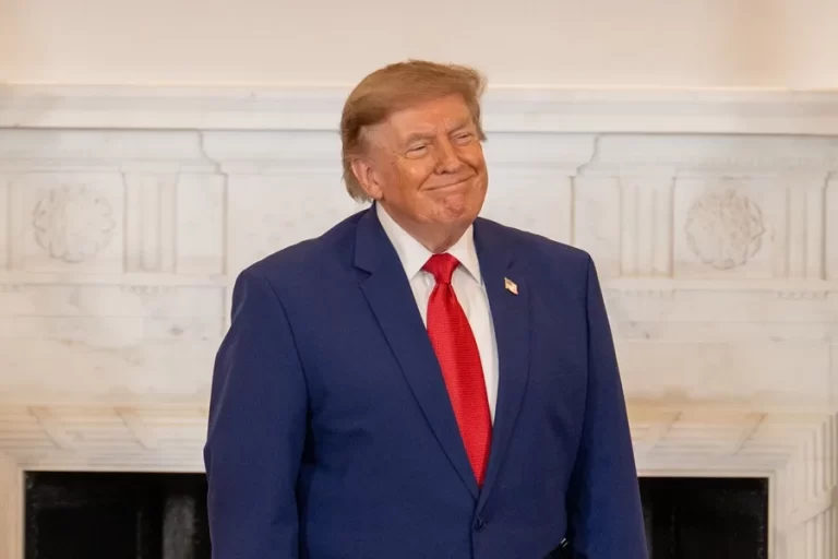 Trump responde a Irán que Estados Unidos también exige una indemnización por daños