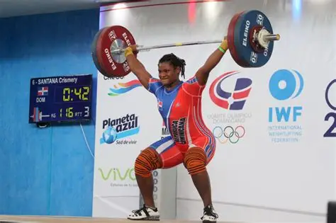Crismery Santana suma dos medallas más para República Dominicana en halterofilia