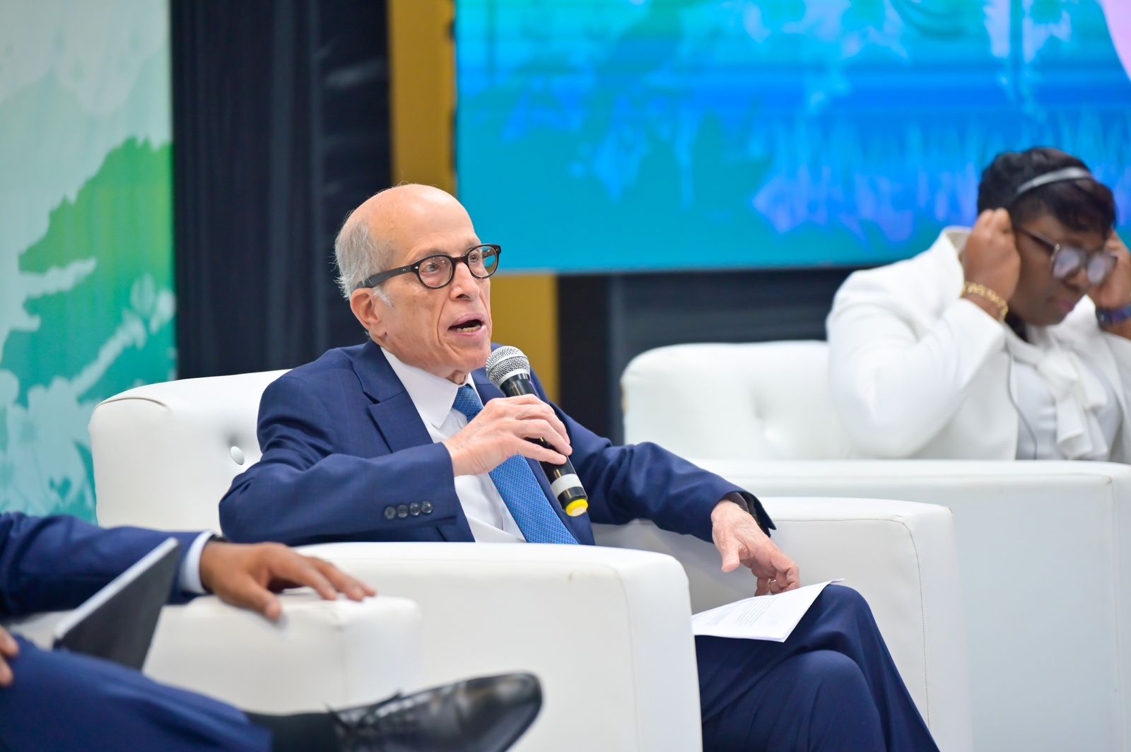 Max Puig advierte que el cambio climático es "la amenaza más importante" que enfrenta la humanidad