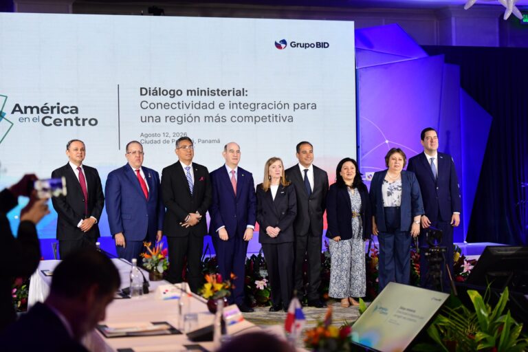 Gobierno destaca en Diálogo del BID las condiciones de RD para impulsar la competitividad y el desarrollo regional
