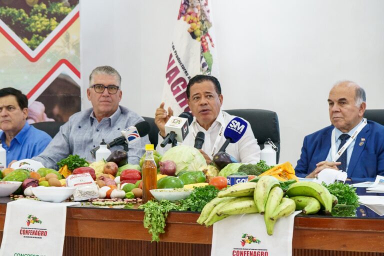 CONFENAGRO respalda programa de mecanización del Gobierno y estará atenta a sus resultados