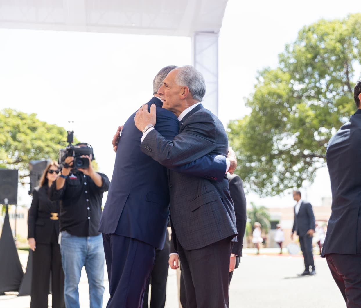 Presidente Abinader recibe en el Palacio Nacional al presidente de Honduras Nasry Asfura Zablah