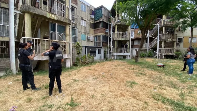Hallan muertos a dos hermanos desaparecidos en Tailandia; investigan presunto robo como móvil del crimen