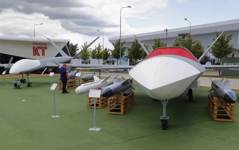 Rusia construye bases de drones a una distancia que podría alcanzar la OTAN, según un diario
