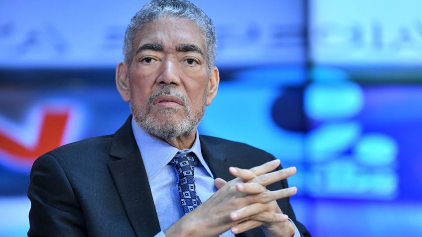 Miguel Mejía afirma que acuerdo petrolero entre EE.UU. y Venezuela responde a estrategia electoral de Trump