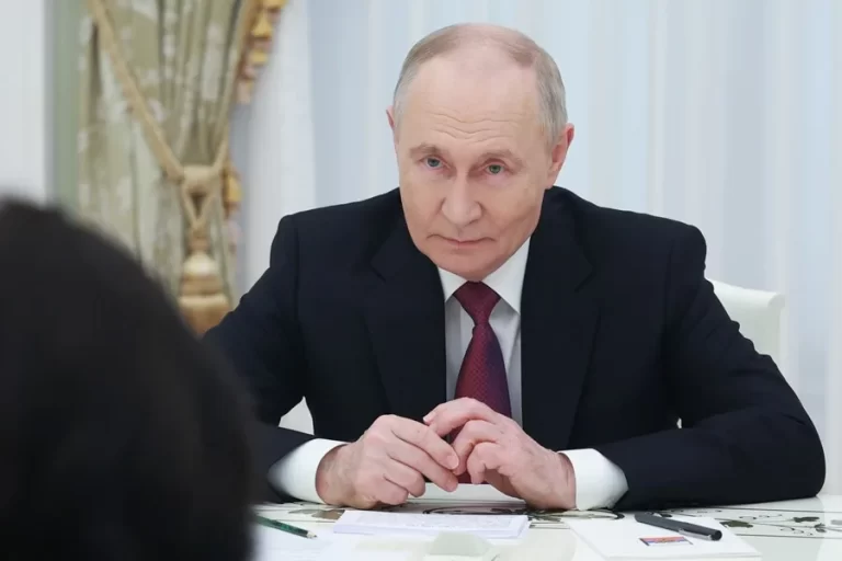 Putin admite que los ataques ucranianos a la retaguardia rusa causan daños, pero asegura que no son graves