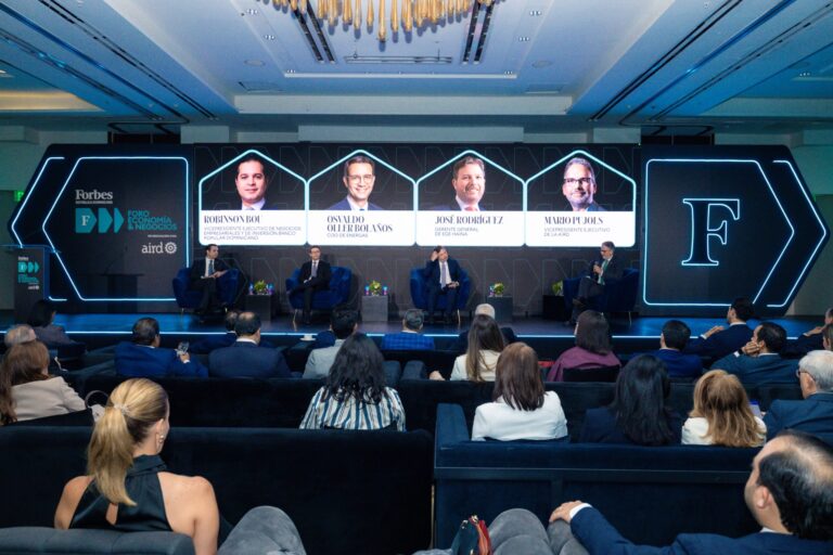 Banco Popular lidera el financiamiento al sector energético con un 46% destinado a energía renovable