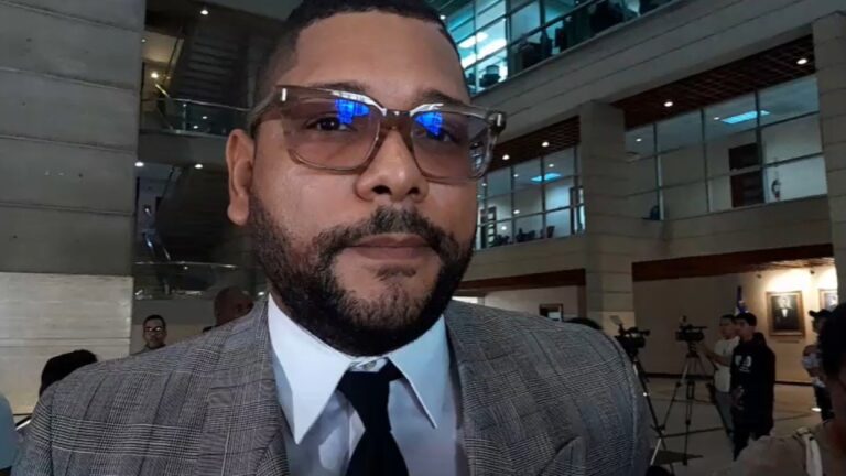 Abogado revela que médico investigado en SeNaSa 2.0 tenía cuentas congeladas y restricción para salir del país