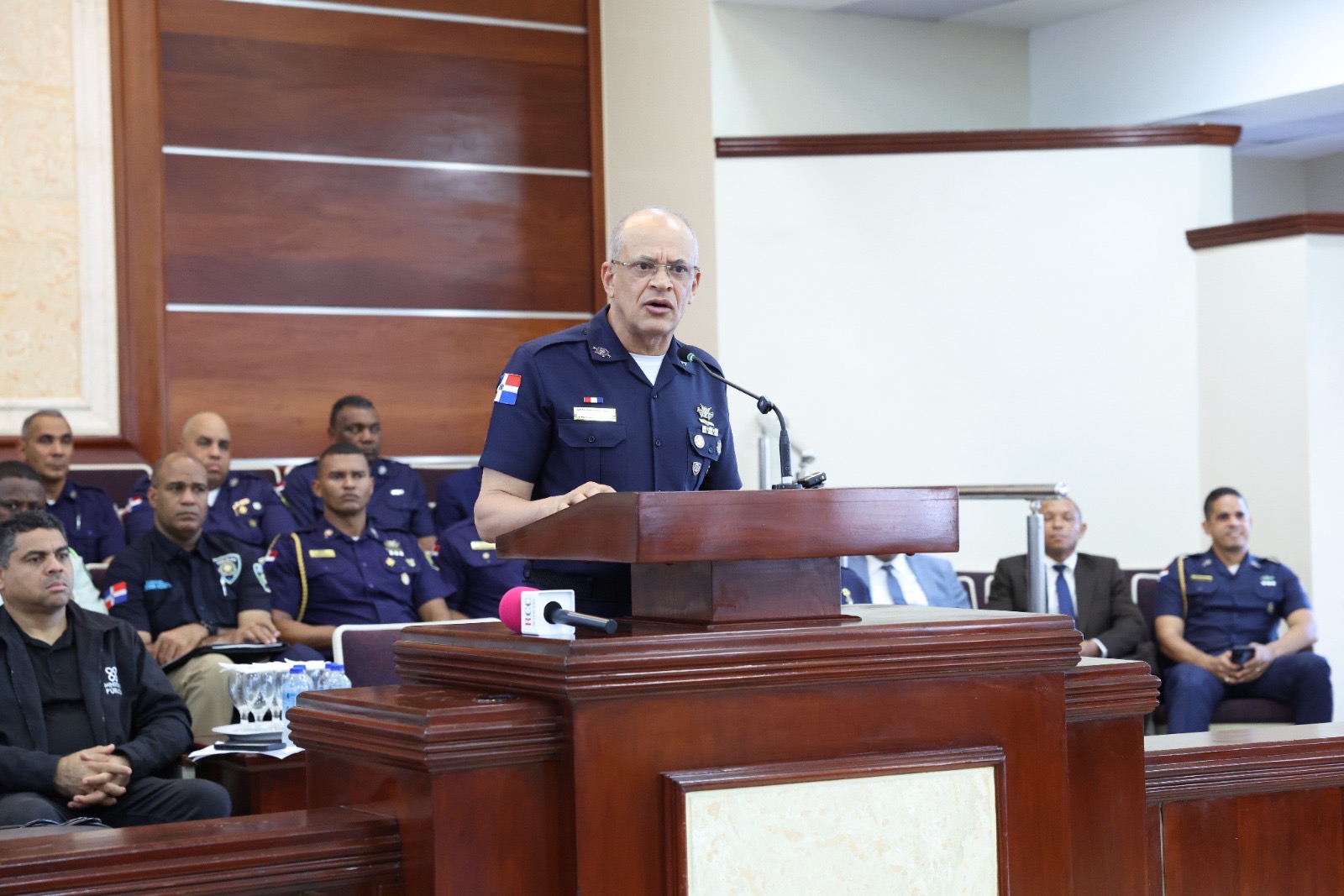 Director general de la Policía Nacional fortalece proximidad con líderes comunitarios de Los Alcarrizos