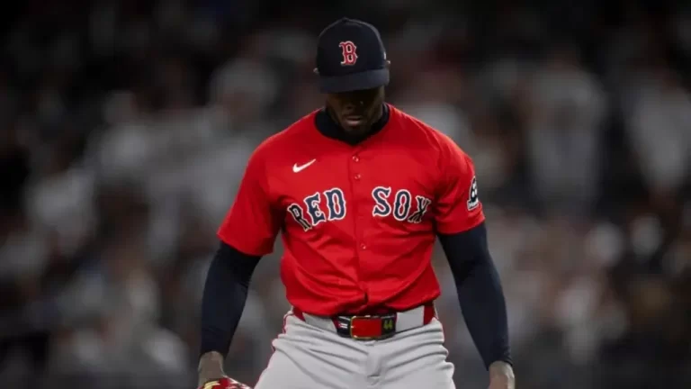 El cubano Aroldis Chapman se convirtió en el noveno lanzador en la historia de las Grandes Ligas que alcanza los 400 salvamentos