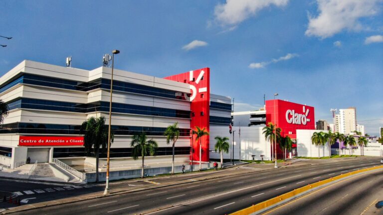 Experto advierte que Claro Dominicana debe responder por custodia y daños ocasionados por exposición de datos