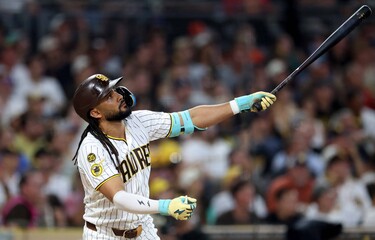 Fernando Tatis Jr., conectó dos jonrones pero no pudo evitar la derrota de los Padres de San Diego ante los Rojos de Cincinnati
