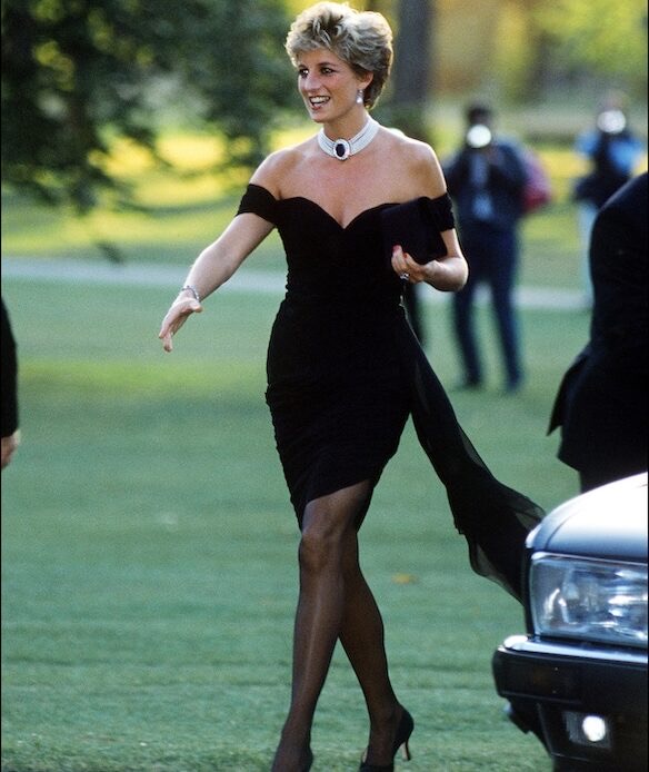 Subastarán icónico “vestido de la venganza” de Lady Di por primera vez después de 30 años