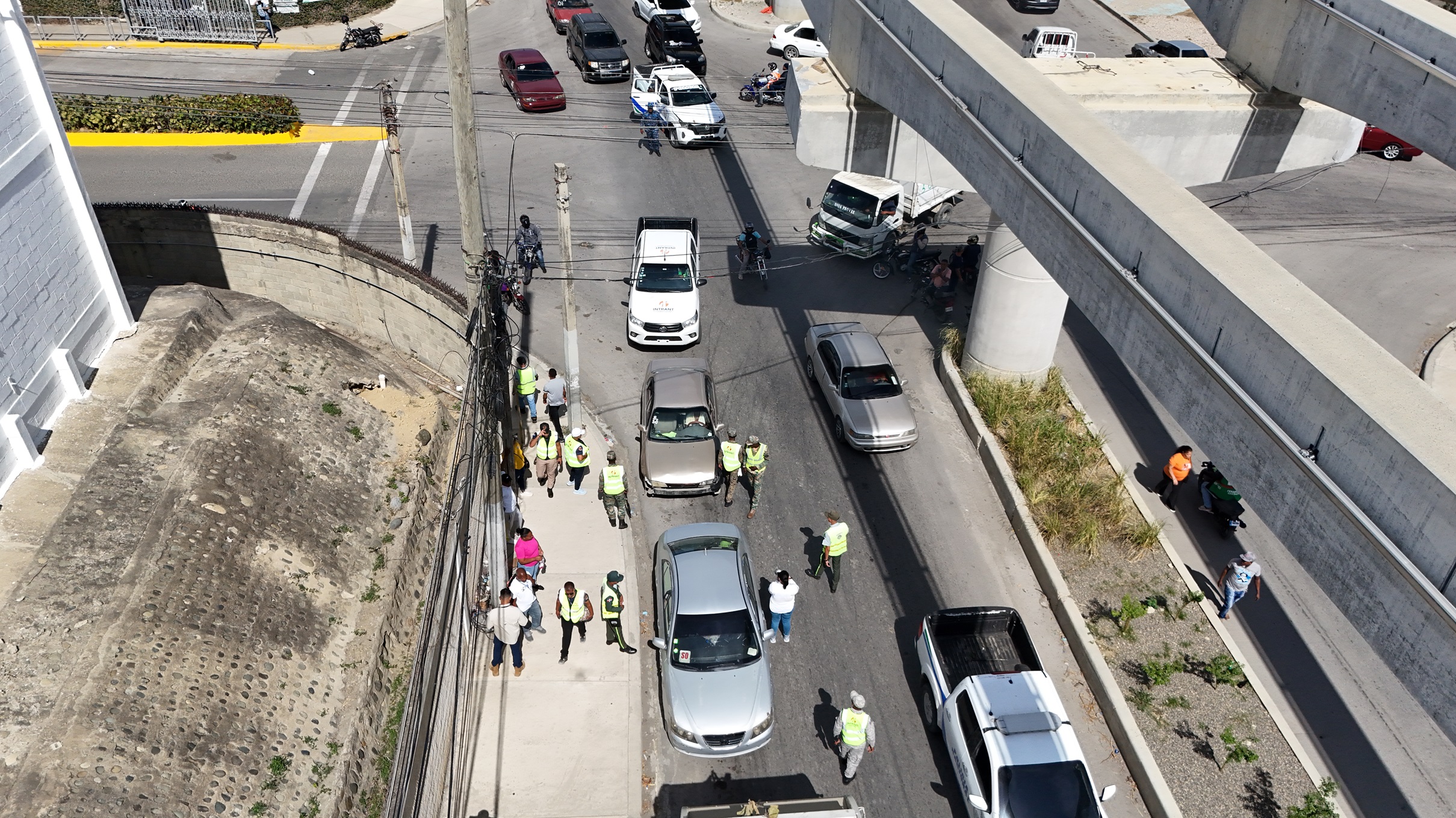 INTRANT y DIGESETT fiscalizan 12 conductores de concho en Santiago