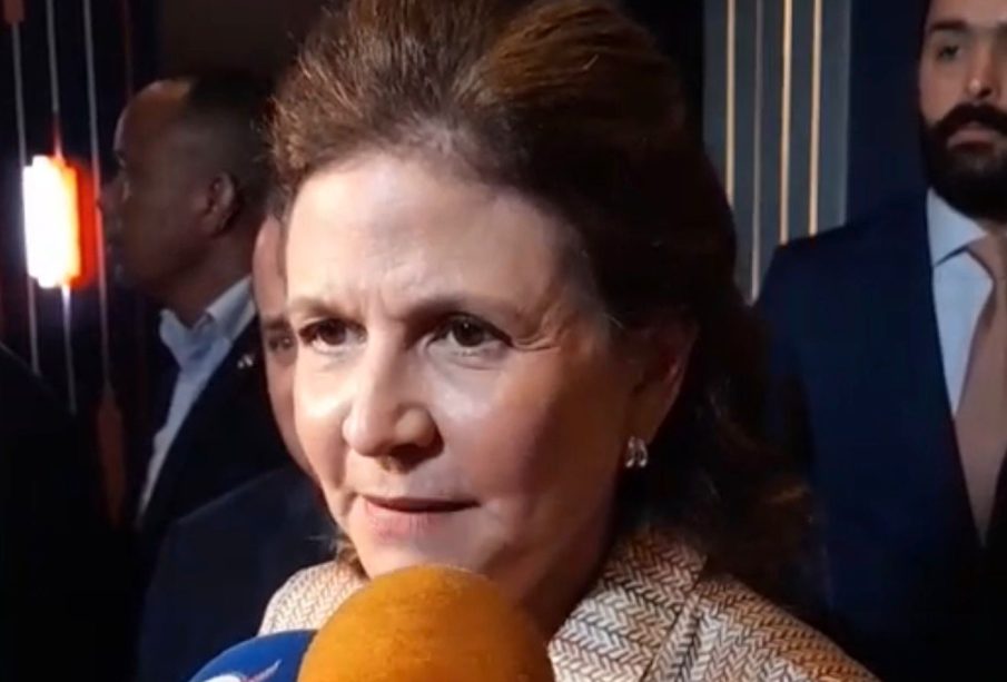 Se fue la luz!! Apagón en actividad encabezada por la vicepresidenta Raquel Peña