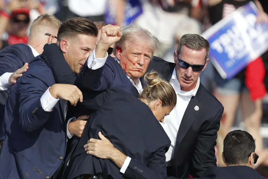 Trump atribuye el intento de asesinato que sufrió en 2024 a un «complot de los demócratas»