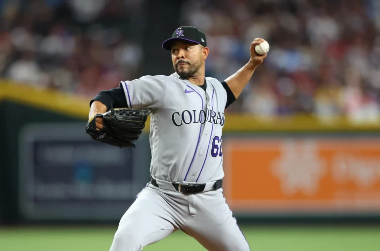Los Tigres del Licey anunciaron la contratación del veterano lanzador zurdo colombiano José Quintana