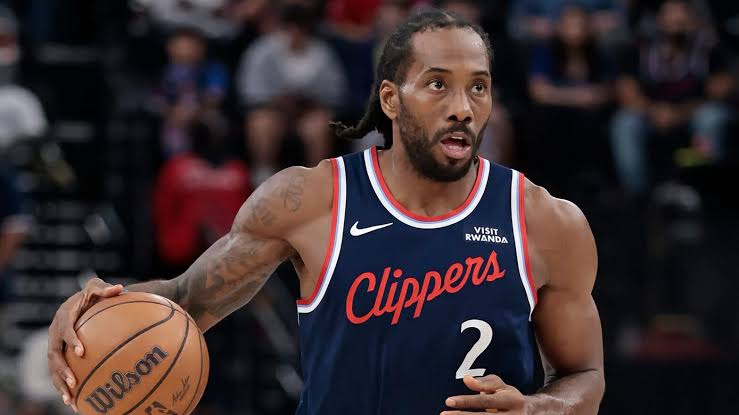 Los Clippers y los Raptors han acordado completar el traspaso de gran envergadura que enviará a Kawhi Leonard de vuelta a Toronto